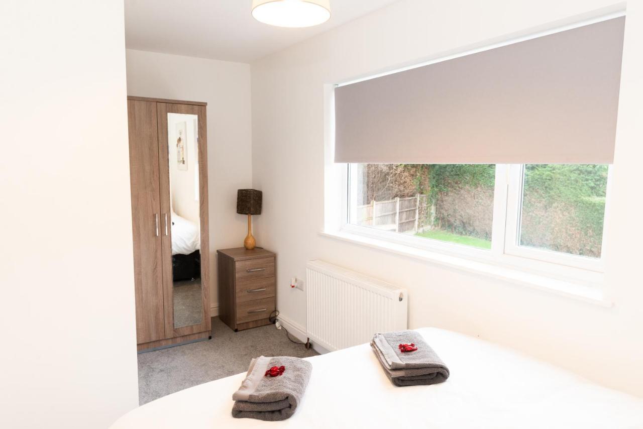 Charming 2 Bedroom House - Free Parking - Great Location Tamworth