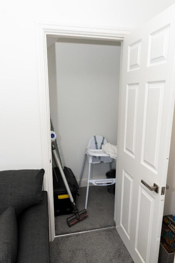 Holiday home Charming 2 Bedroom House - Free Parking - Great Location Tamworth